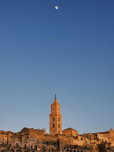 de Matera a la Luna